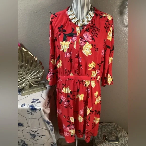 Old Navy Red Floral Bell Sleeve Dress - Picture 5 of 16